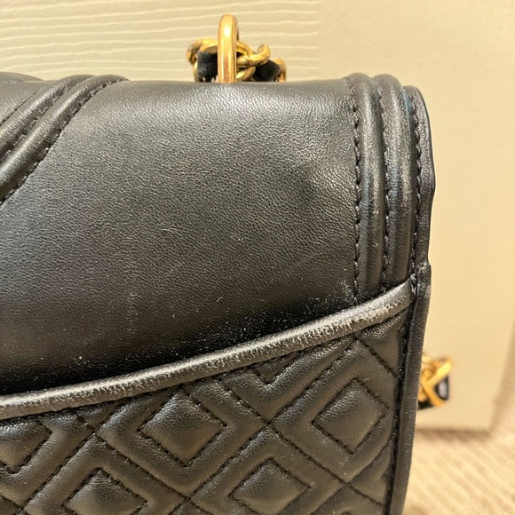 FLEMING CONVERTIBLE SHOULDER BAG - Picture 9 of 12